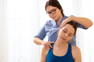 Physical Therapist vs. Chiropractor: What’s the Difference?